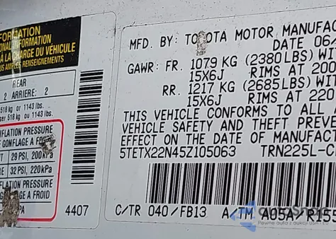 2005 Toyota Tacoma z USA, uszkodzony, nr VIN 5TETX22N45Z105063